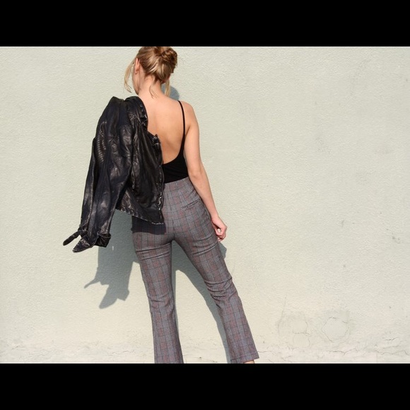 Reformation Gia Bodysuit - Picture 3 of 4